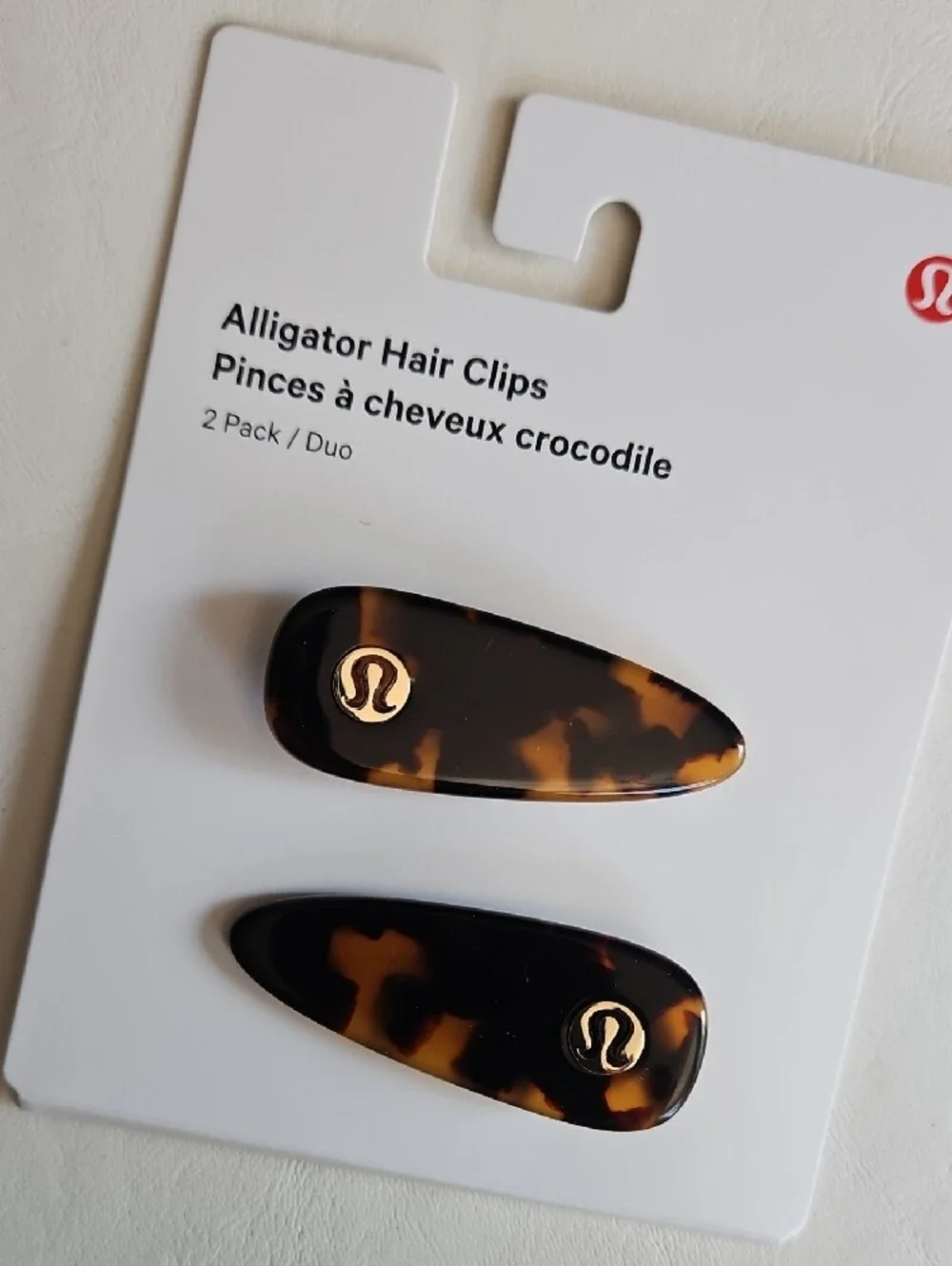 lululemon Tortoiseshell Hair Clips with Gold Logo - Brown & Black